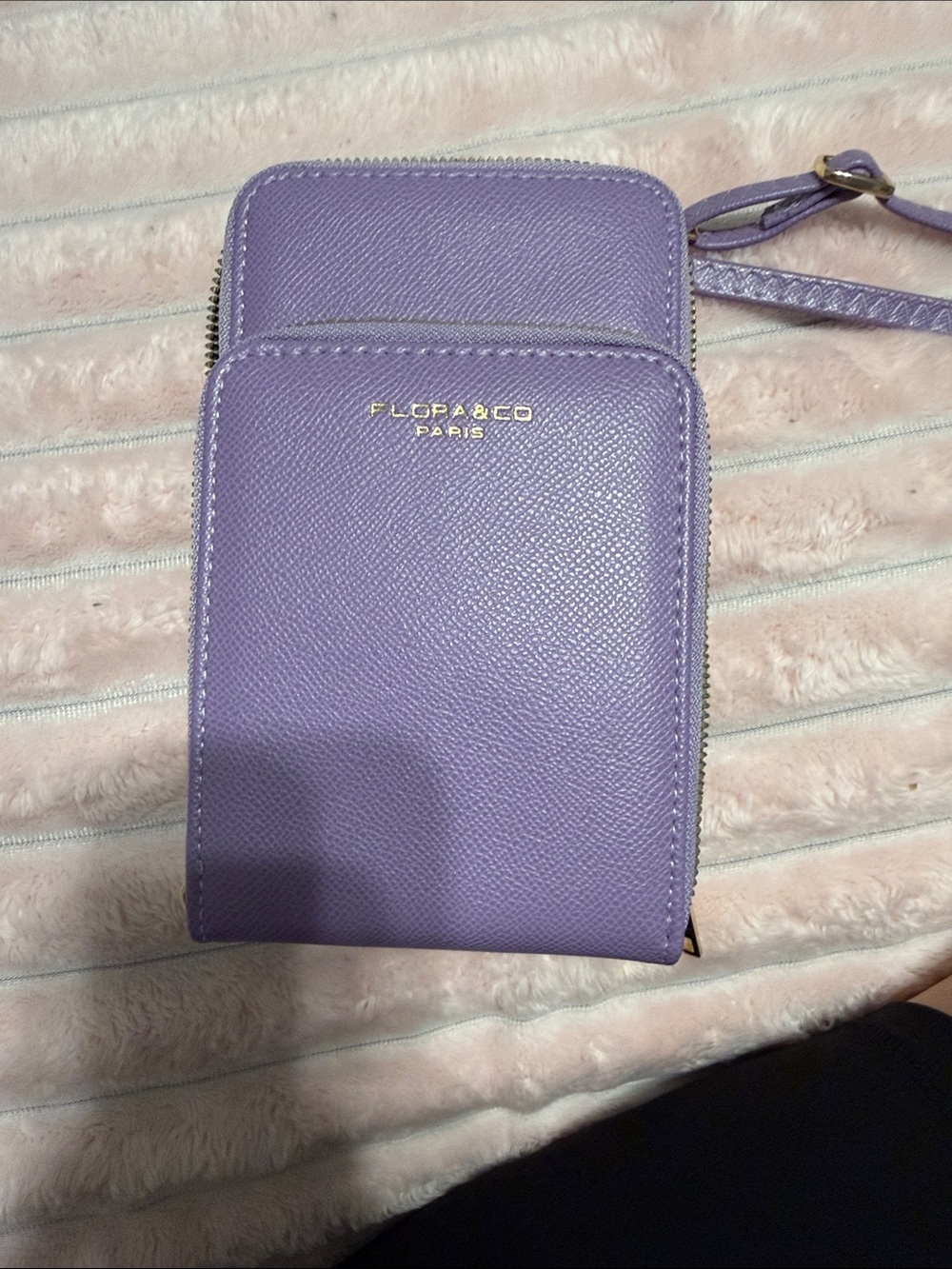 Lavender Crossbody Phone Wallet